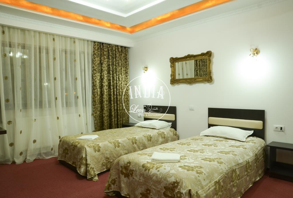 Motel - Restaurant Leon Bacău Kamer foto